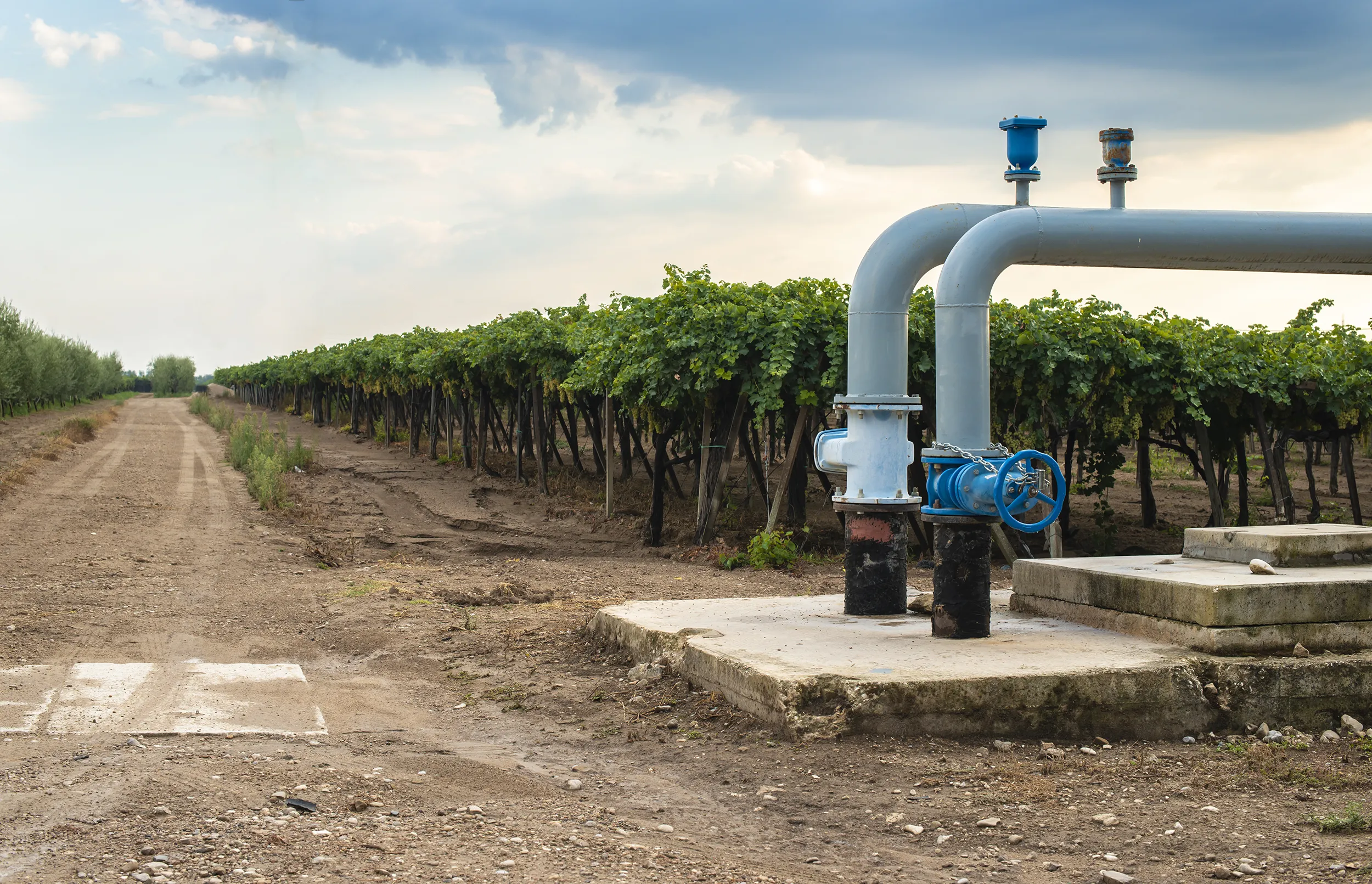 RWV Reiat-Wasserversorgung Lohn, Stetten, Büttenhardt | Wasserrohre auf einem Feld
