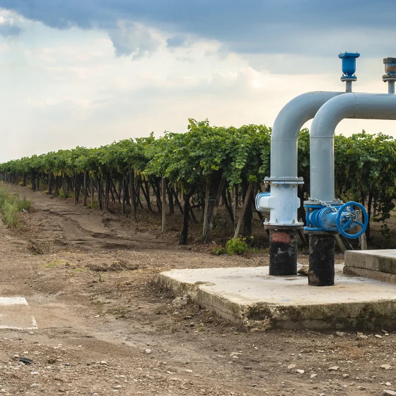RWV Reiat-Wasserversorgung Lohn, Stetten, Büttenhardt | Wasserrohre auf einem Feld